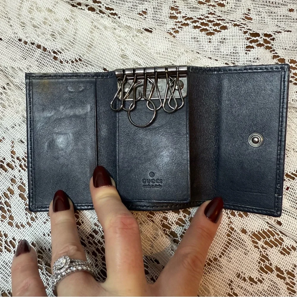 Gucci Navy Blue Sherry Line Key Holder - Picture 8 of 9